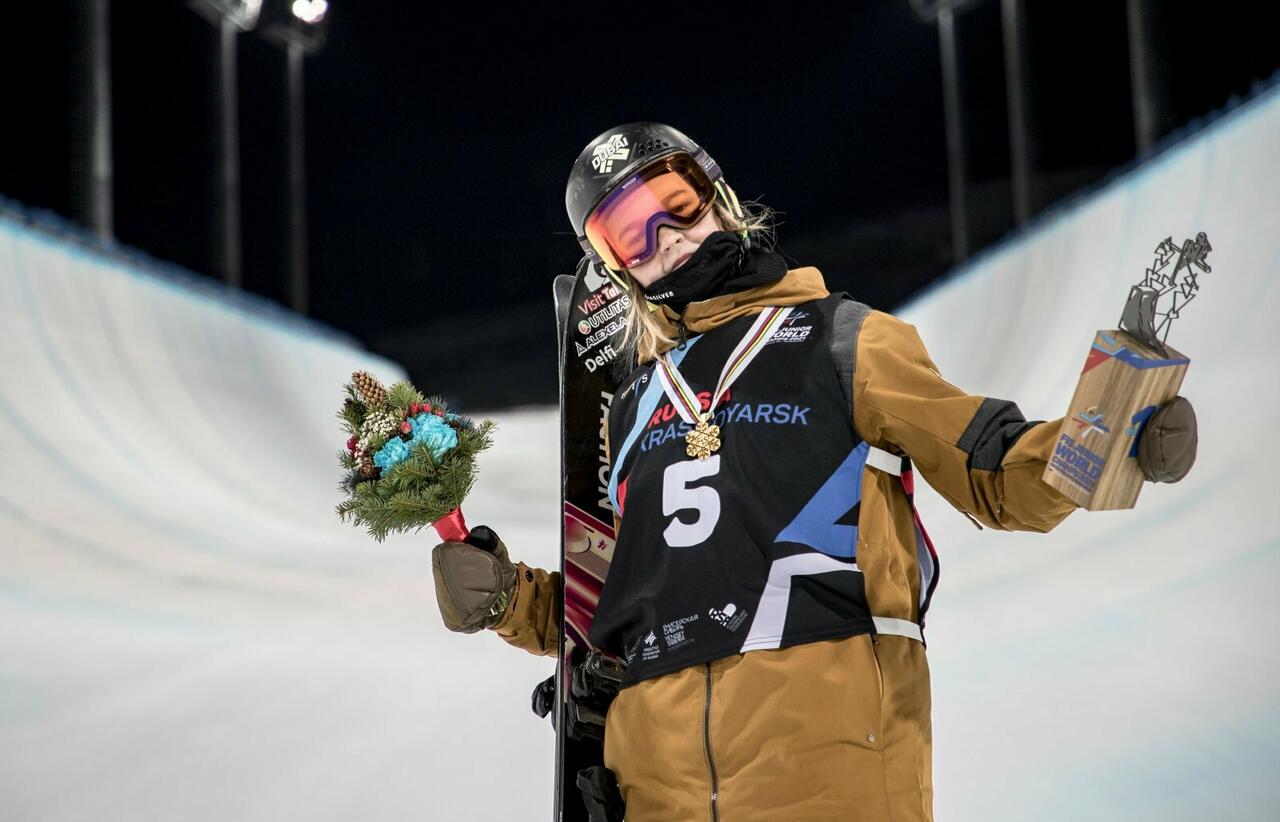 Henry Sildaru photo - winning a Freeskiing World Youth championship